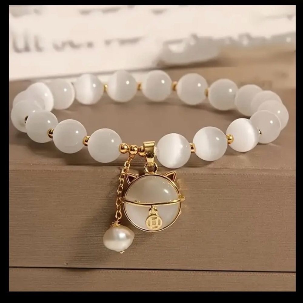 Beaded Bracelet - Opal-looking Stone w/Cat Design - Picture 7 of 8